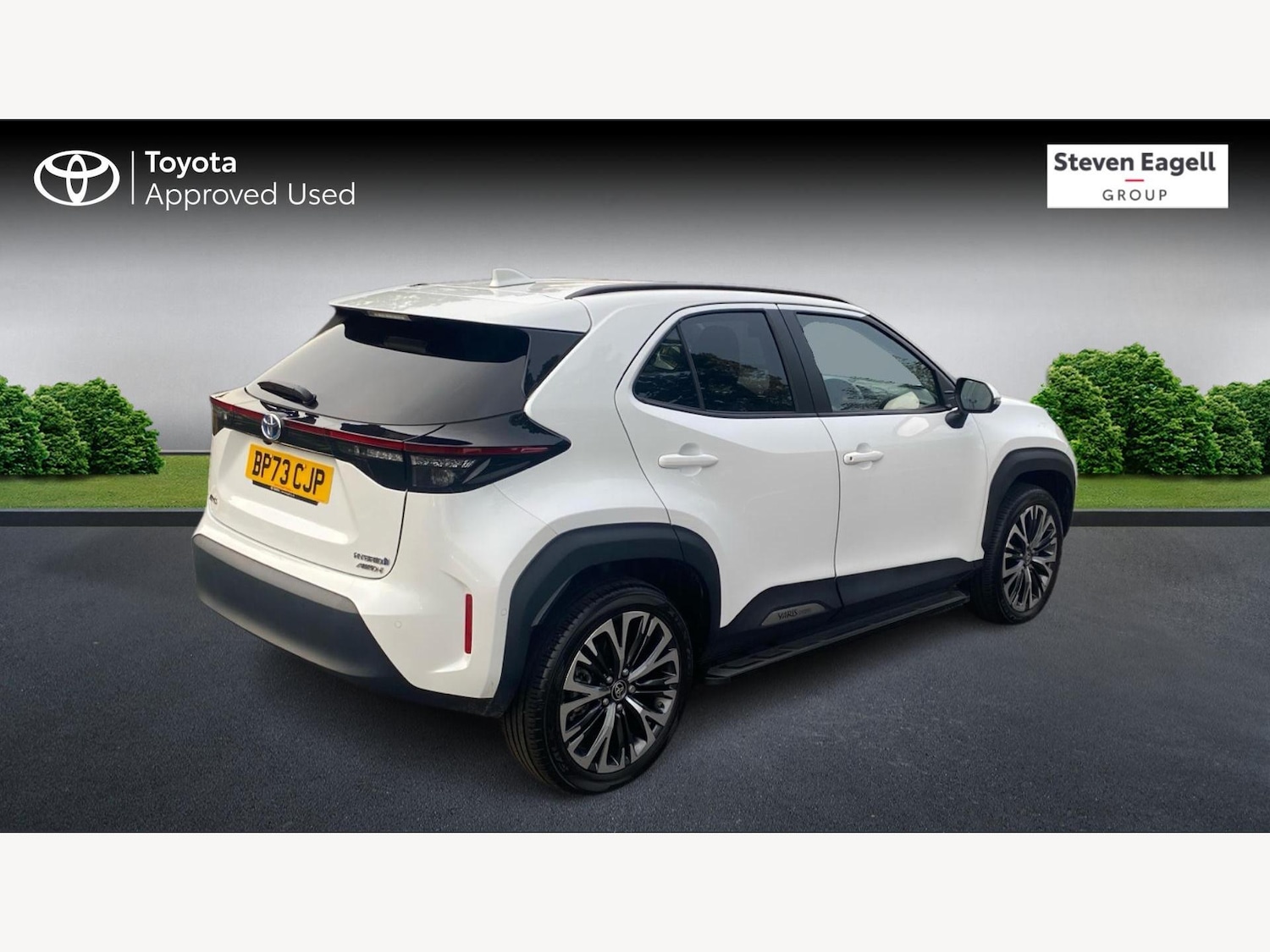 Used Toyota Yaris Cross 2023 for sale - 76295436: Photo 2