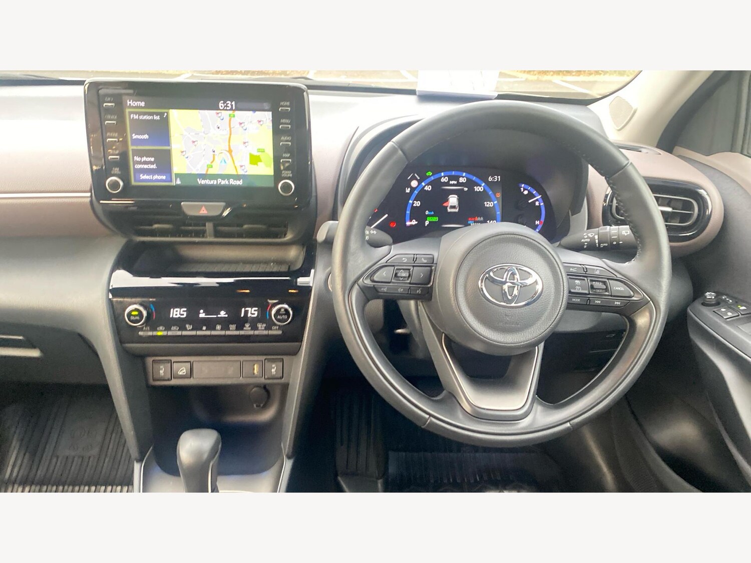 Used Toyota Yaris Cross 2023 for sale - 76295436: Photo 8
