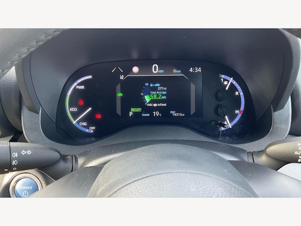 Used Toyota Yaris Cross 2022 for sale - 76083942: Photo 11