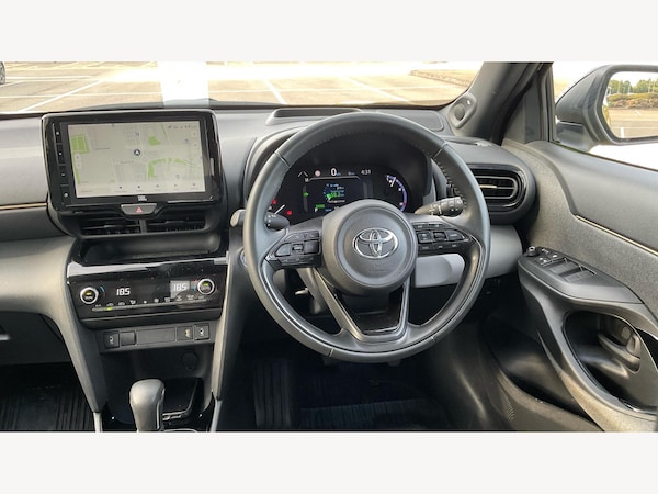 Used Toyota Yaris Cross 2022 for sale - 76083942: Photo 8