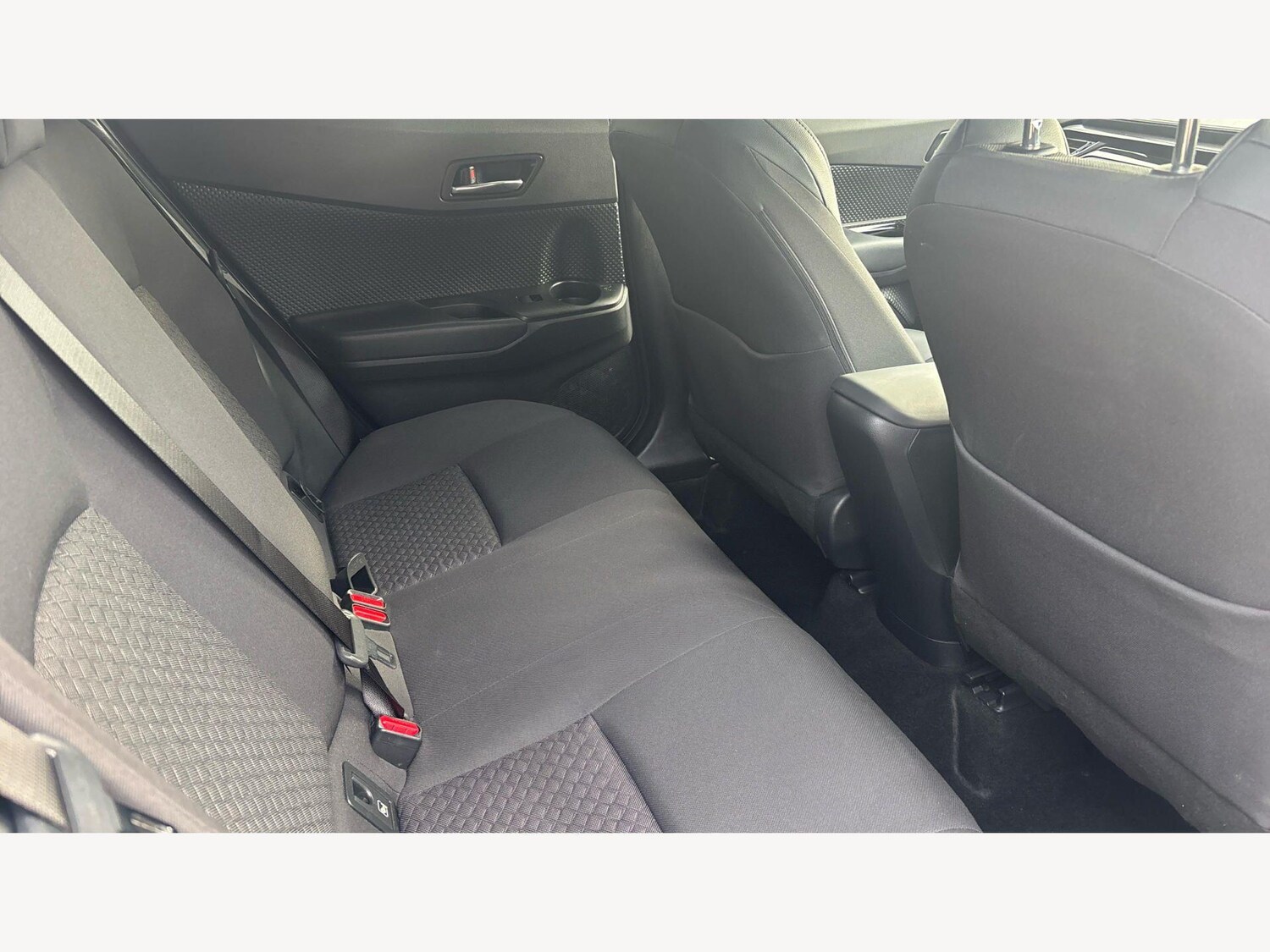 Used Toyota C-HR 2022 for sale - 77658819: Photo 14