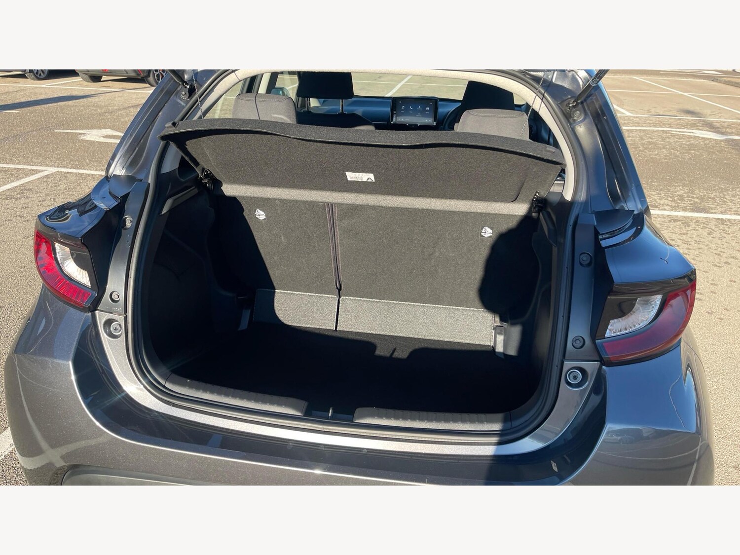 Used Toyota Yaris for sale - 77216186: Photo 16