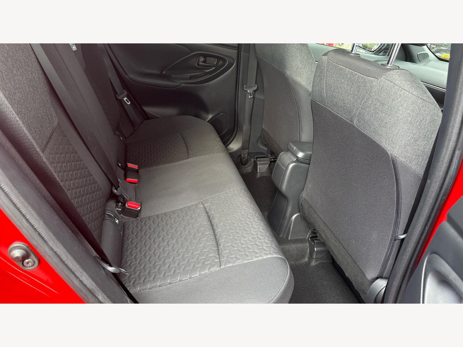 Used Toyota Yaris Cross 2023 for sale - 76388321: Photo 14