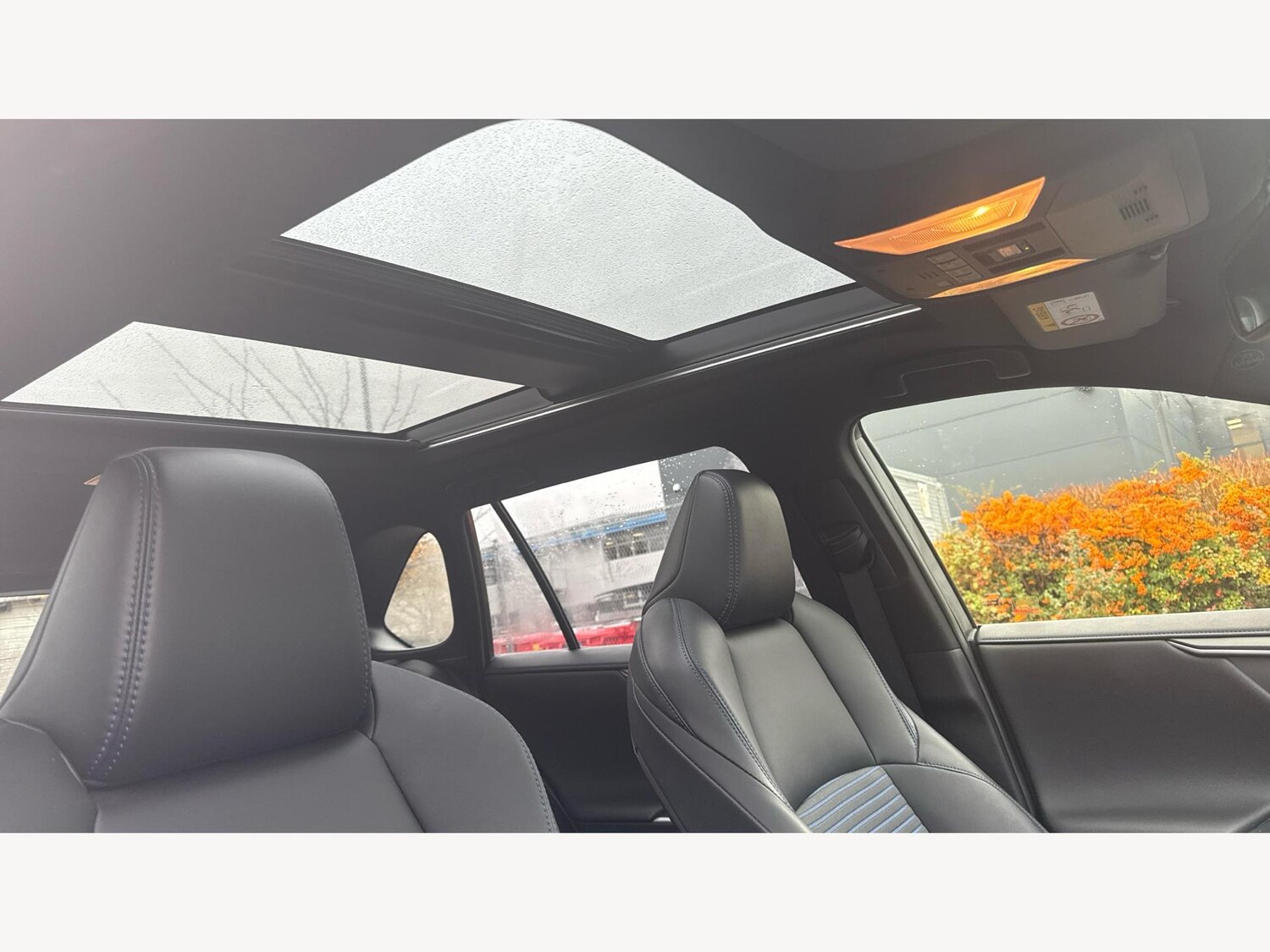 Used Toyota RAV4 2021 for sale - 76866078: Photo 32