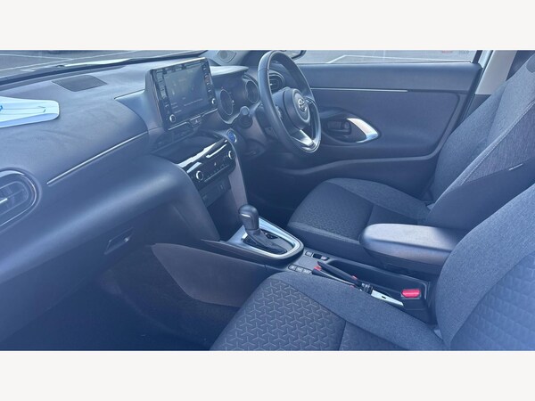 Used Toyota Yaris Cross 2023 for sale - 76158777: Photo 12