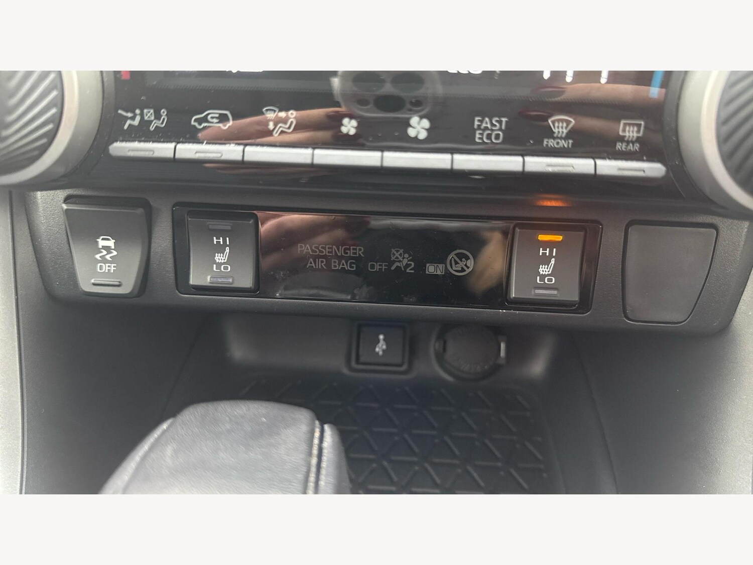 Used Toyota RAV4 2021 for sale - 77290991: Photo 30