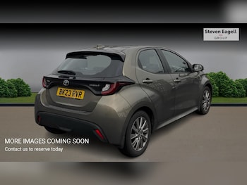 Used Toyota Yaris 2023 for sale - 77469301: Photo