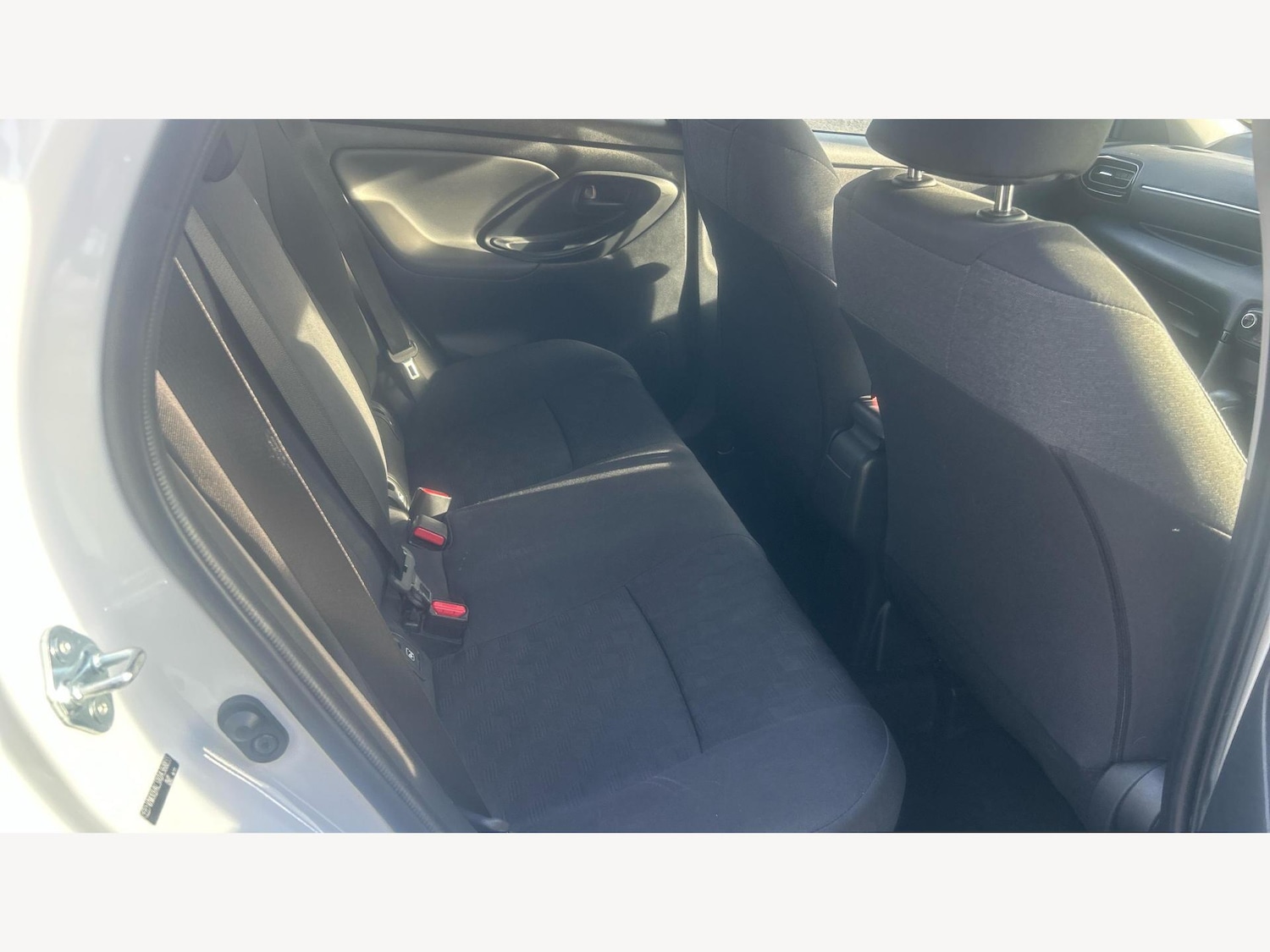 Used Toyota Yaris for sale - 77683878: Photo 14