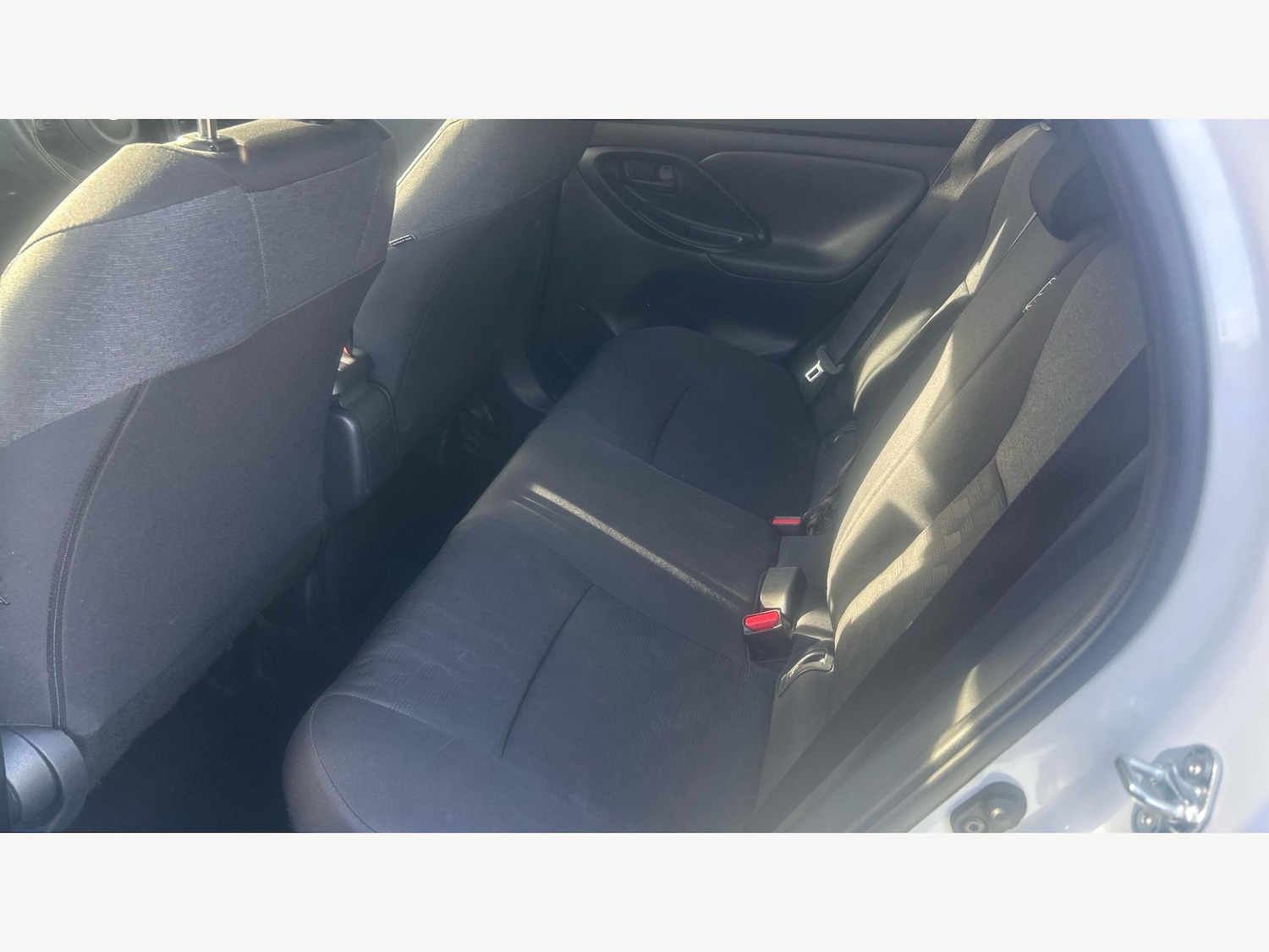 Used Toyota Yaris for sale - 77683878: Photo 15