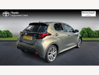 Used Toyota Yaris 2023 for sale - 76389355: Photo