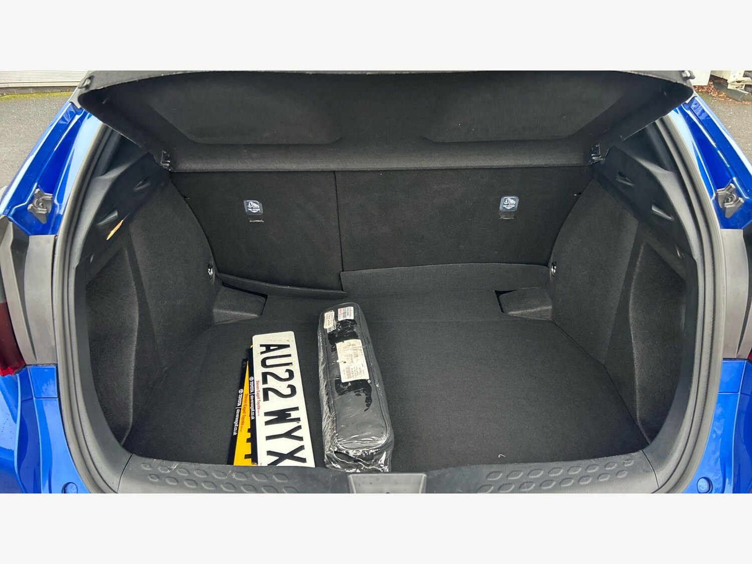 Used Toyota C-HR for sale - 77646846: Photo 16