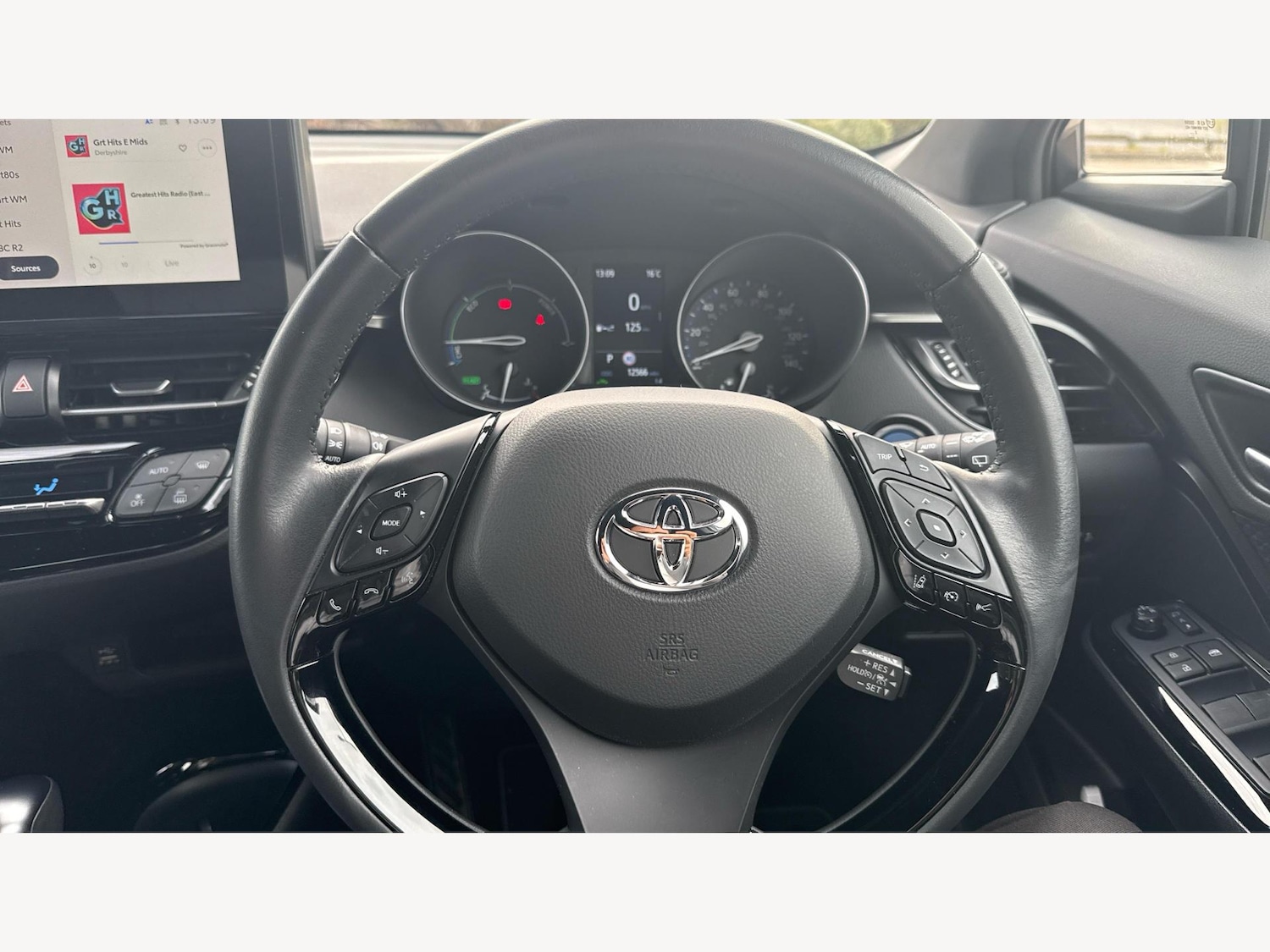 Used Toyota C-HR 2023 for sale - 76158588: Photo 10