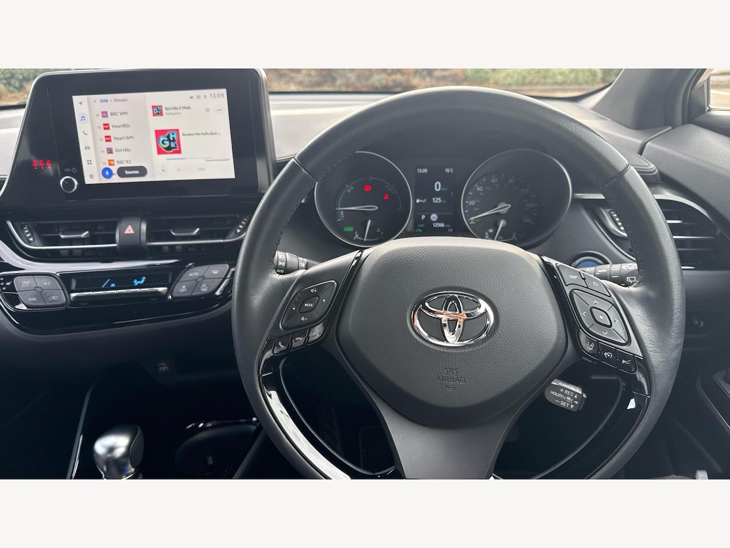 Used Toyota C-HR 2023 for sale - 76158588: Photo 8