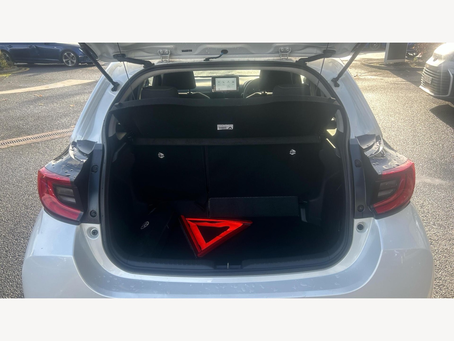 Used Toyota Yaris 2024 for sale - 77255234: Photo 16