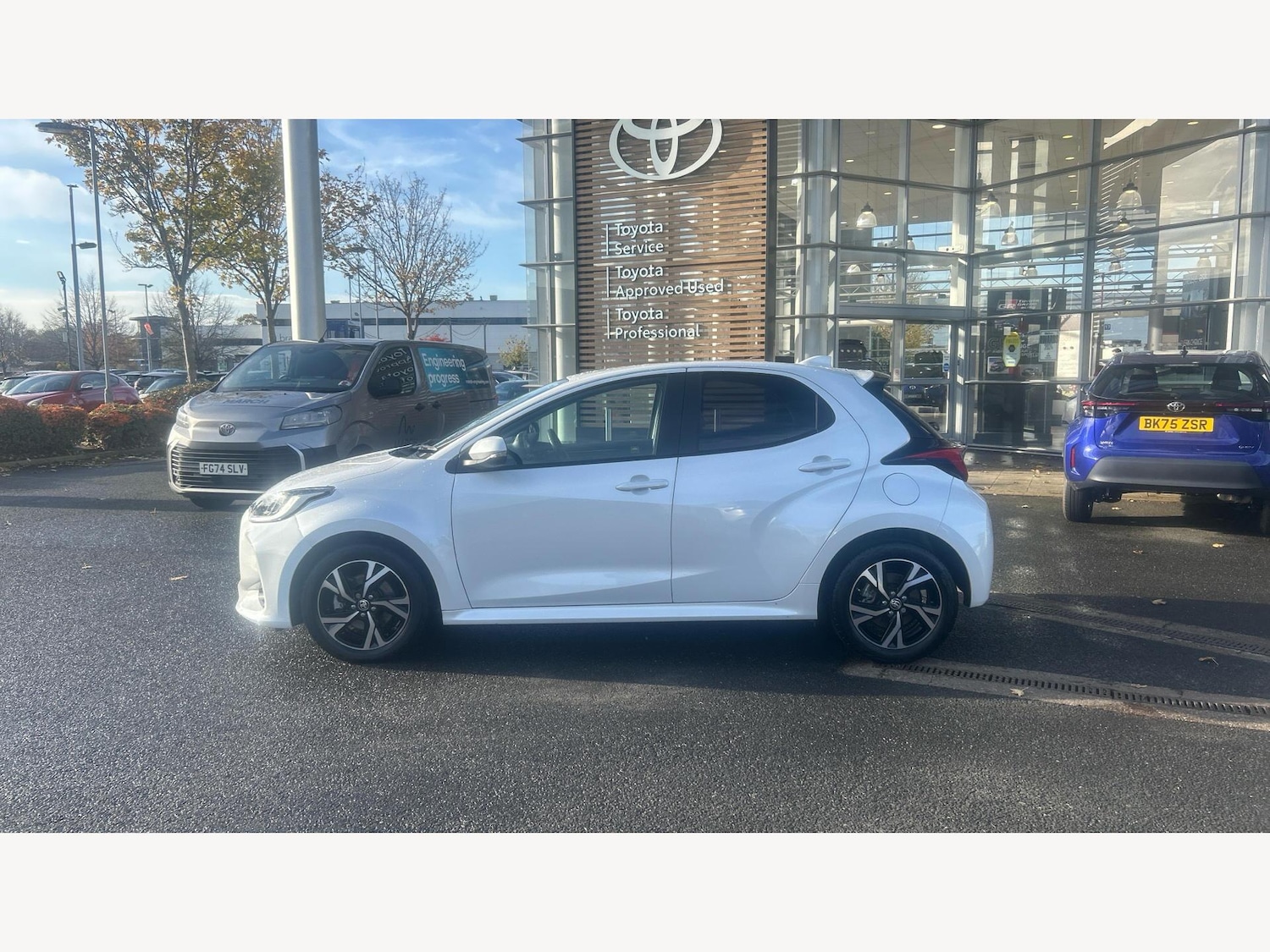 Used Toyota Yaris 2024 for sale - 77255234: Photo 19