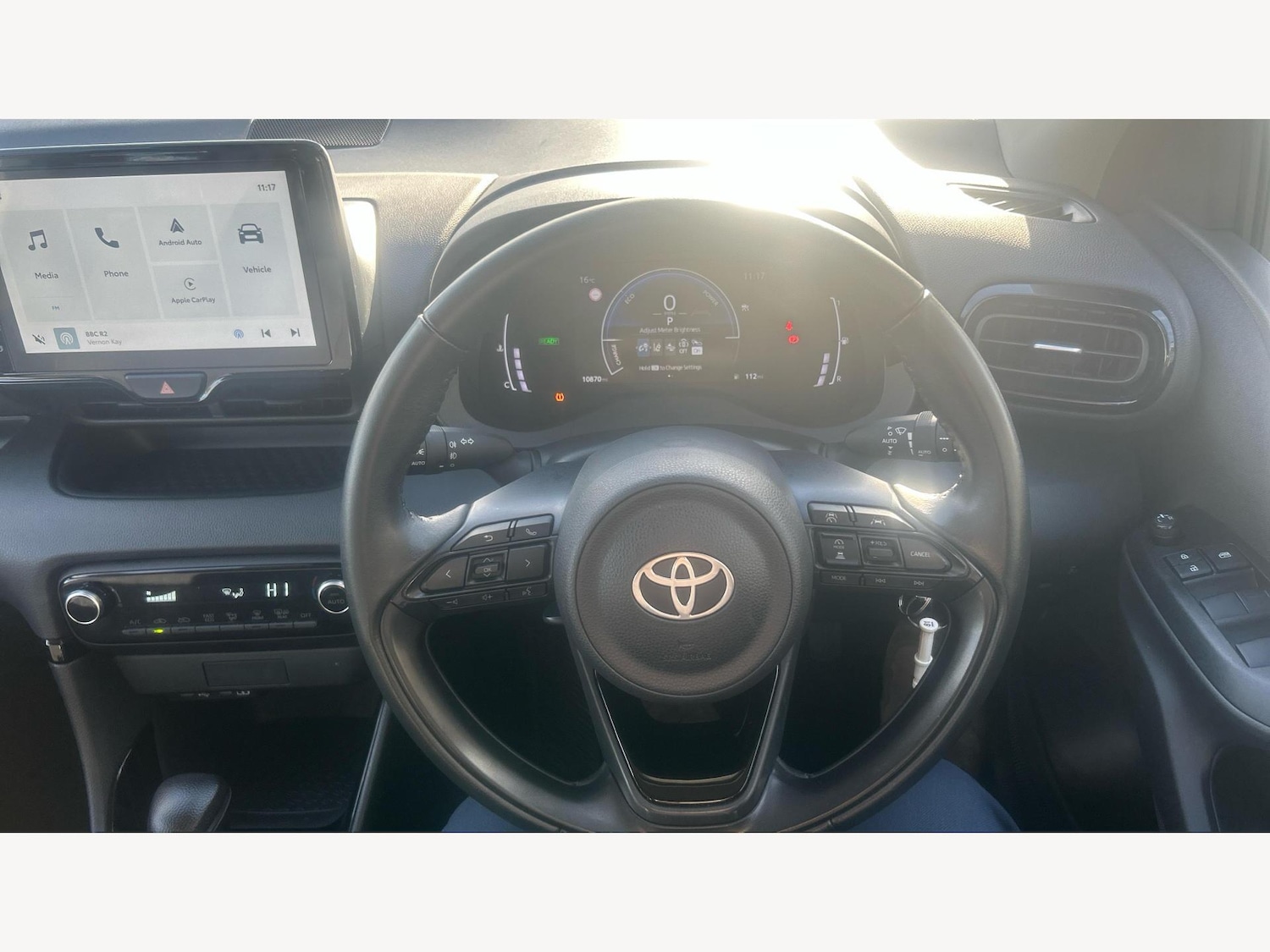Used Toyota Yaris 2024 for sale - 77255234: Photo 8