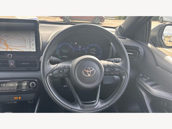 Used Toyota Yaris 2024 for sale - 76201223: Photo 10