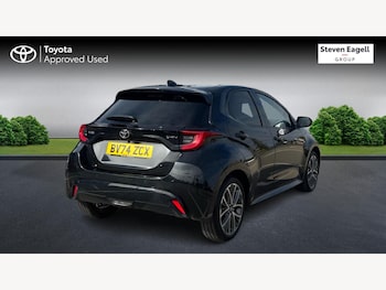 Used Toyota Yaris 2024 for sale - 76201223: Photo 2
