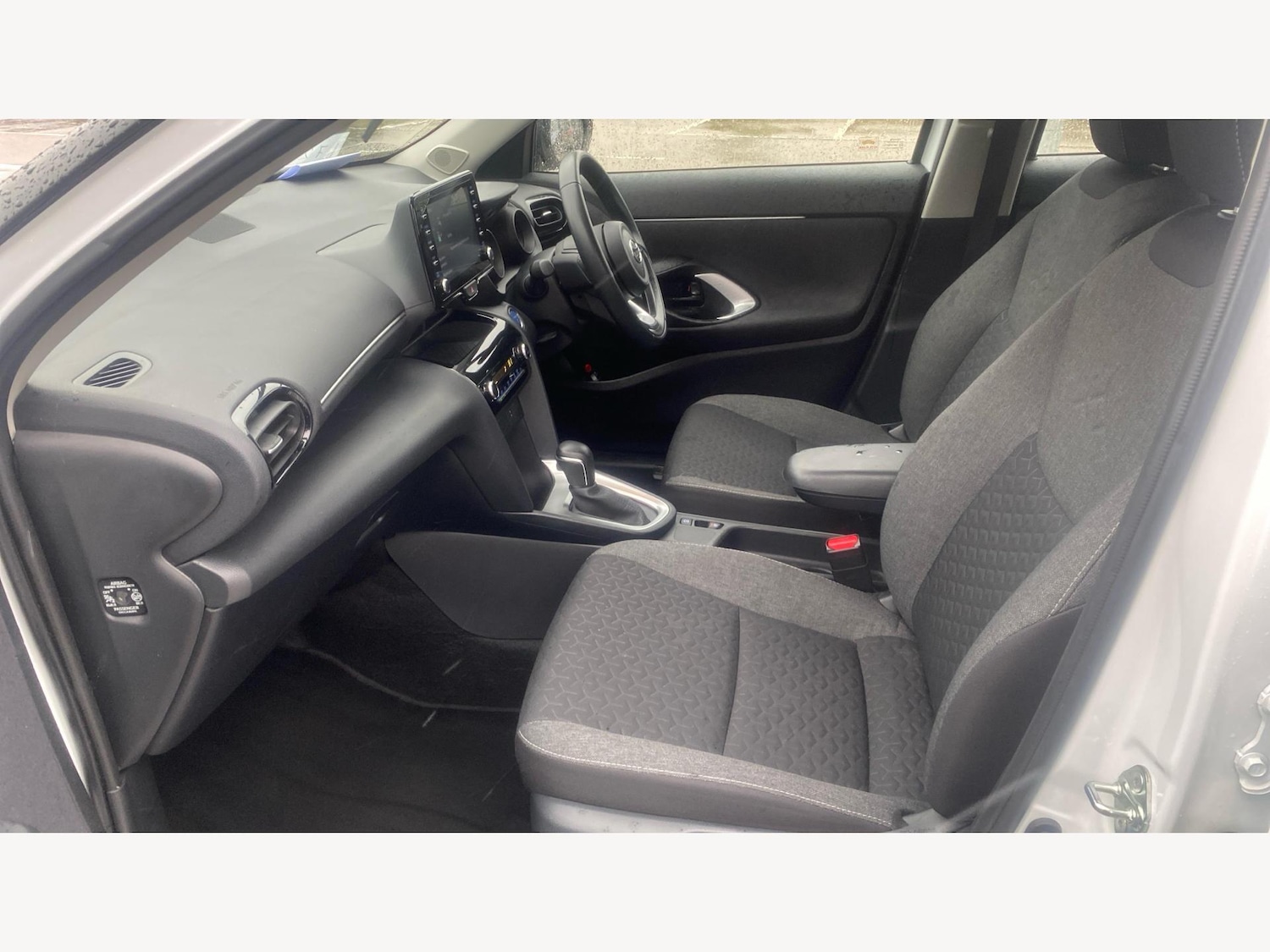 Used Toyota Yaris Cross 2023 for sale - 77267124: Photo 12