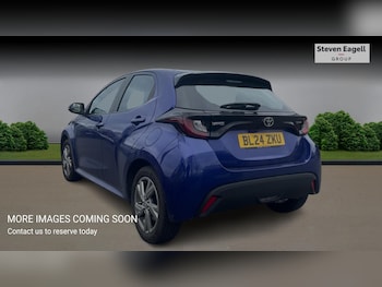 Used Toyota Yaris 2024 for sale - 77808812: Photo