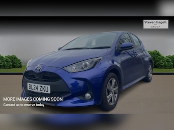 Used Toyota Yaris 2024 for sale - 77808812: Photo