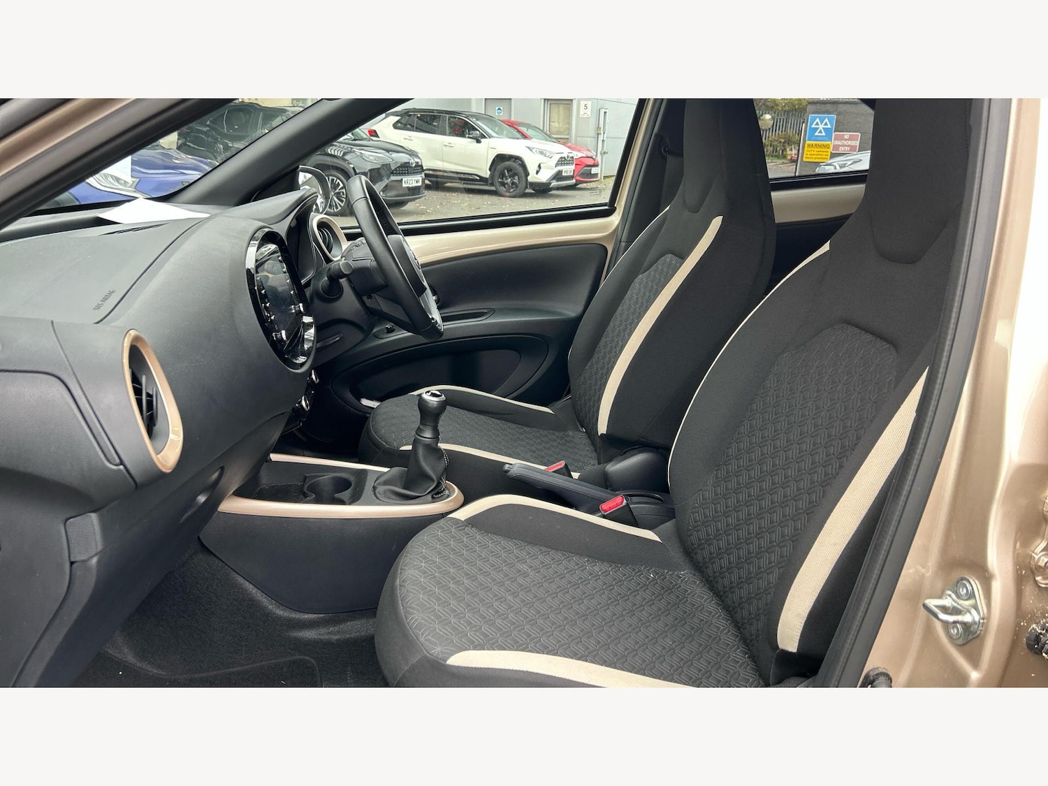 Used Toyota Aygo X 2023 for sale - 76666697: Photo 12