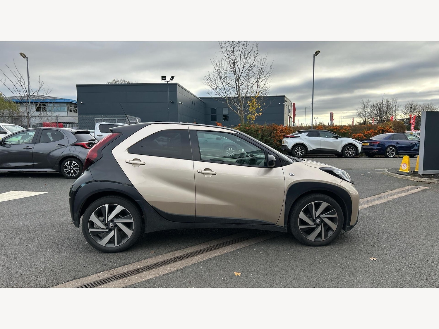 Used Toyota Aygo X 2023 for sale - 76666697: Photo 18