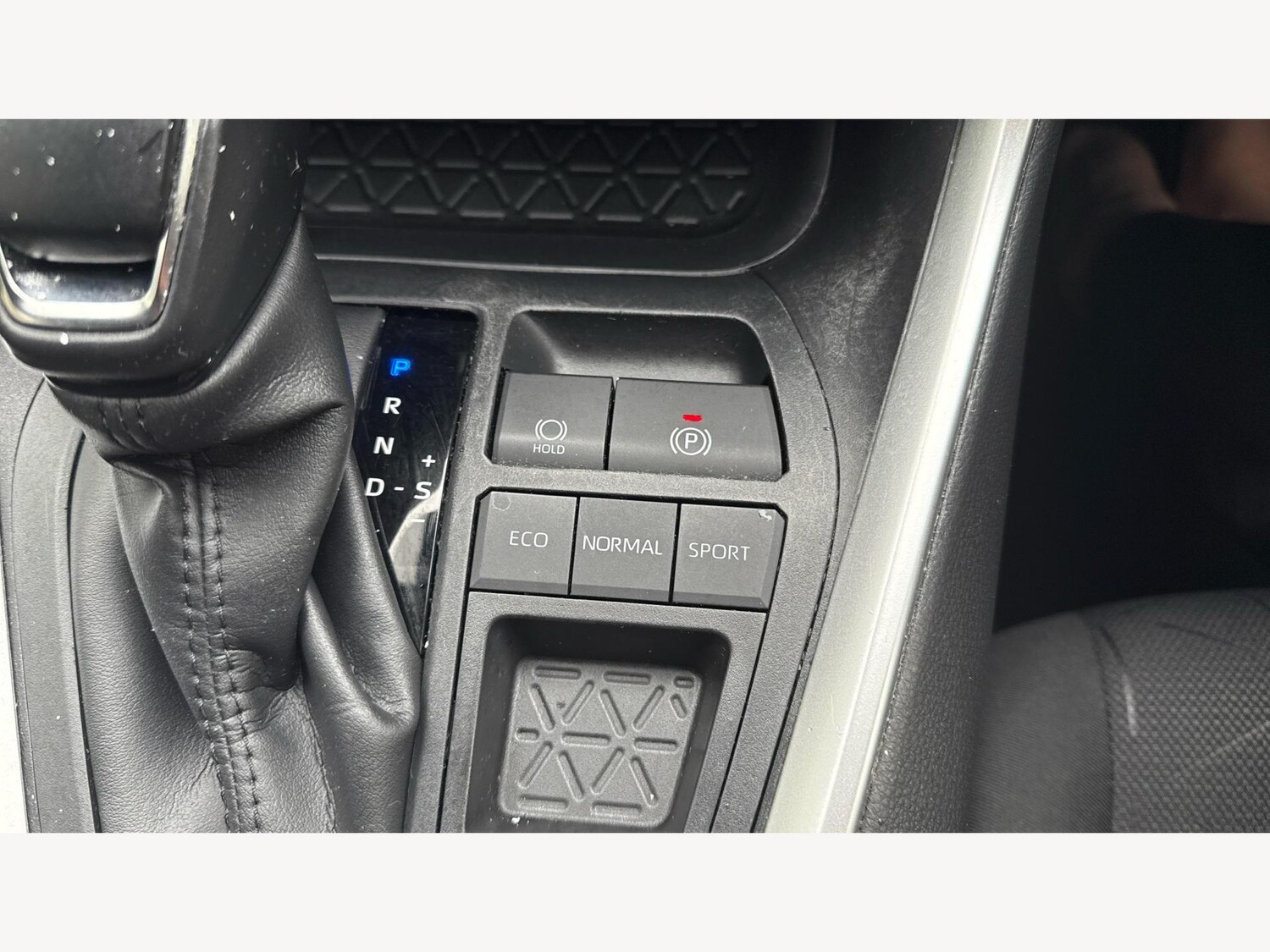 Used Toyota RAV4 for sale - 76473744: Photo 25