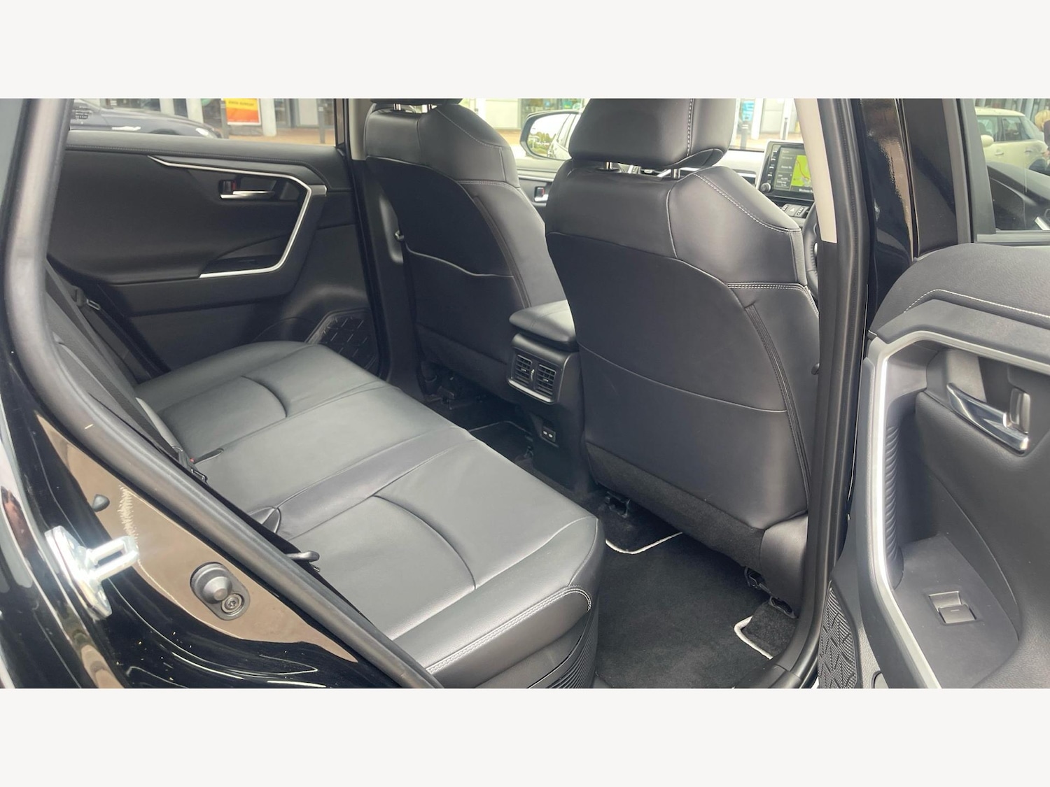 Used Toyota RAV4 2022 for sale - 77550275: Photo 14