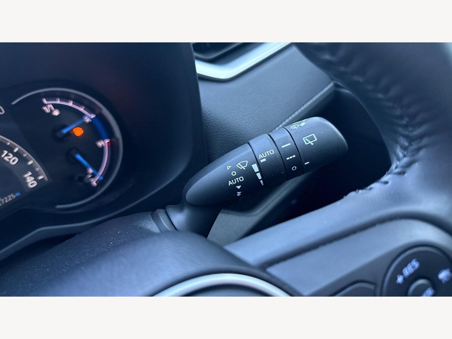 Used Toyota RAV4 2022 for sale - 76538662: Photo 28