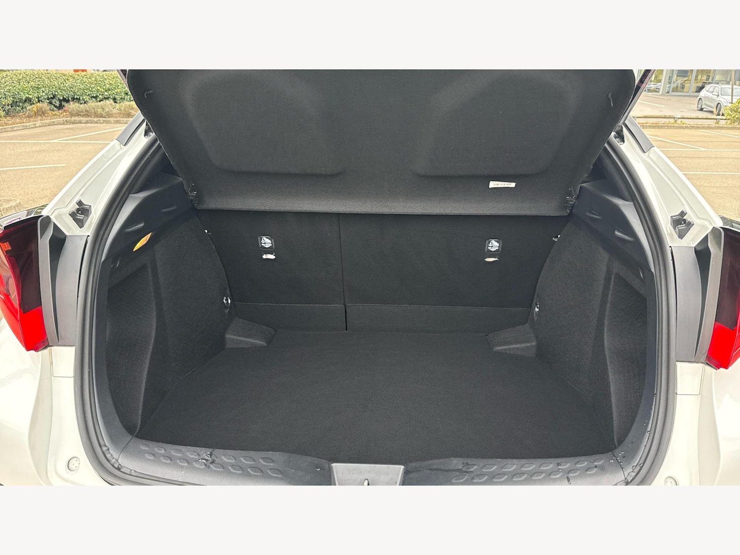 Used Toyota C-HR 2022 for sale - 76158932: Photo 16