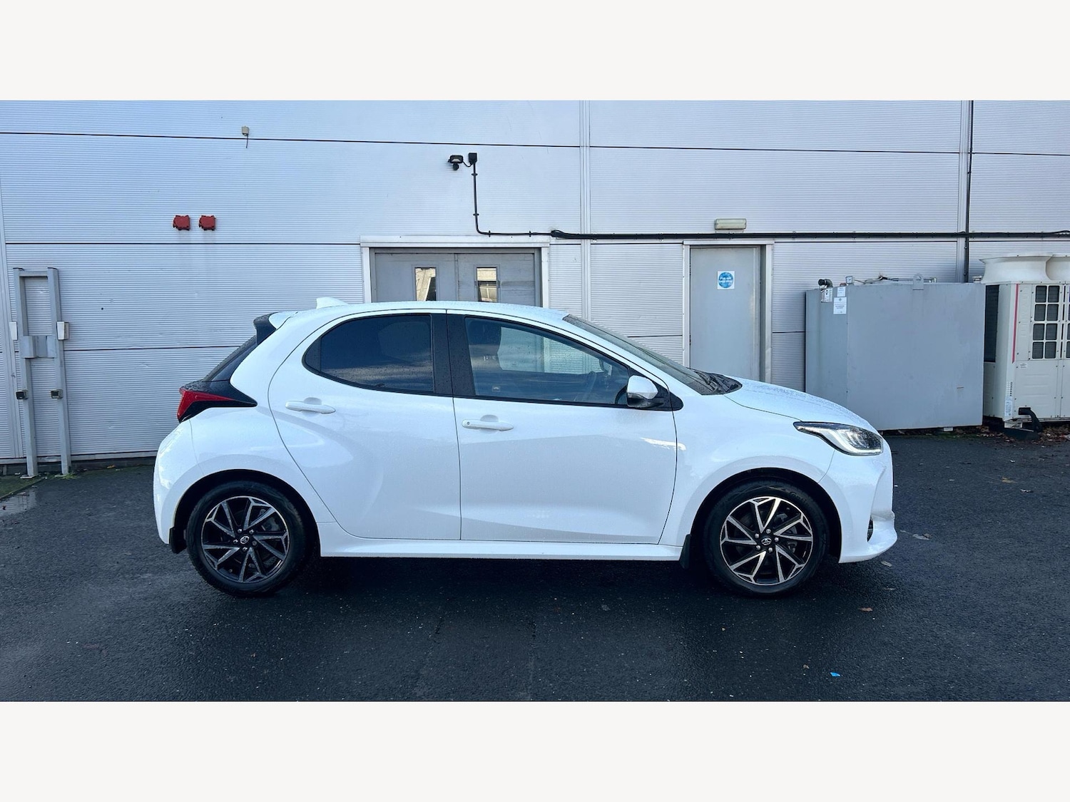 Used Toyota Yaris 2023 for sale - 76781485: Photo 18