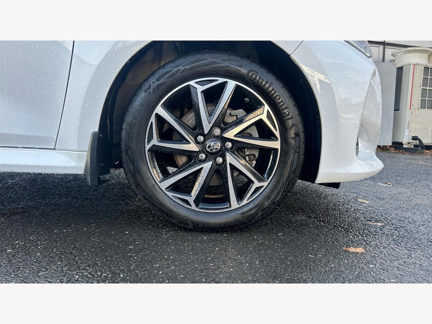 Used Toyota Yaris 2023 for sale - 76781485: Photo 20