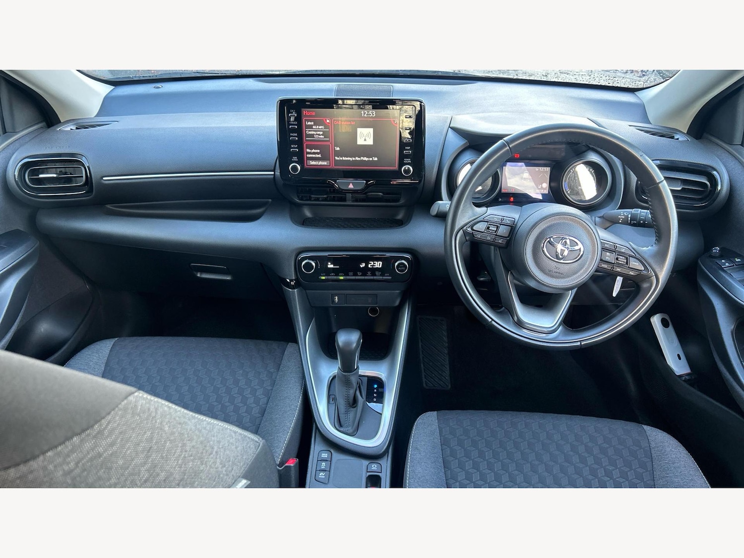 Used Toyota Yaris 2023 for sale - 76781485: Photo 7