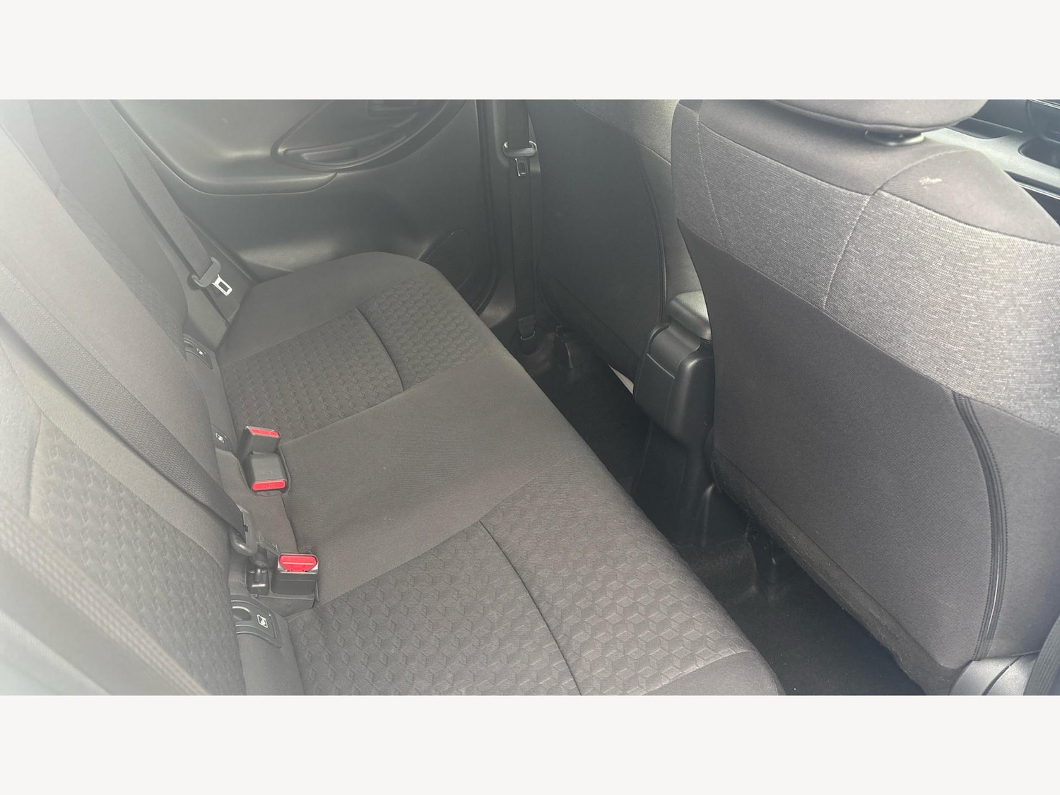 Used Toyota Yaris 2022 for sale - 77550310: Photo 14