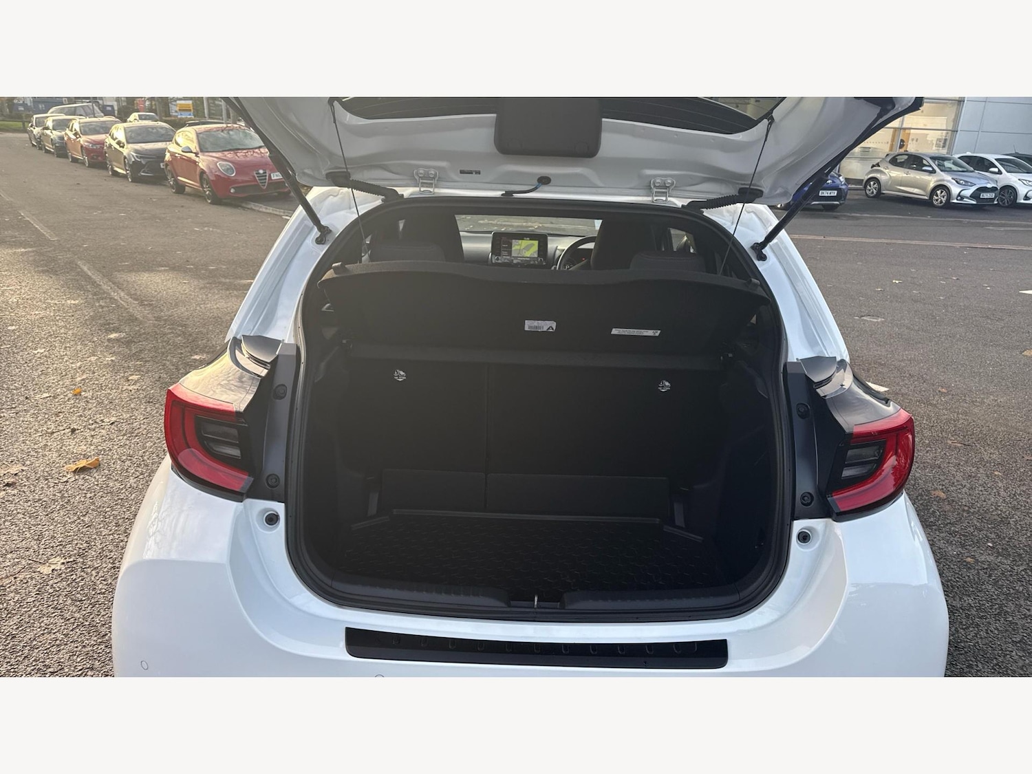 Used Toyota Yaris 2023 for sale - 76597096: Photo 16