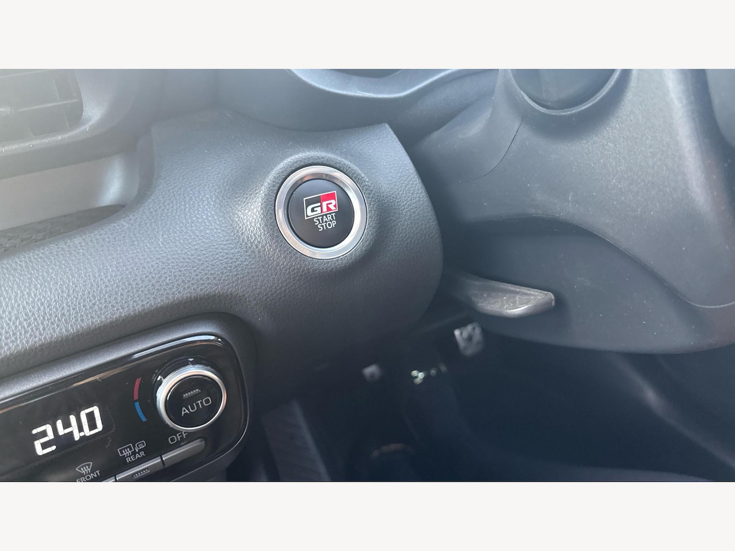 Used Toyota Yaris 2023 for sale - 76597096: Photo 25