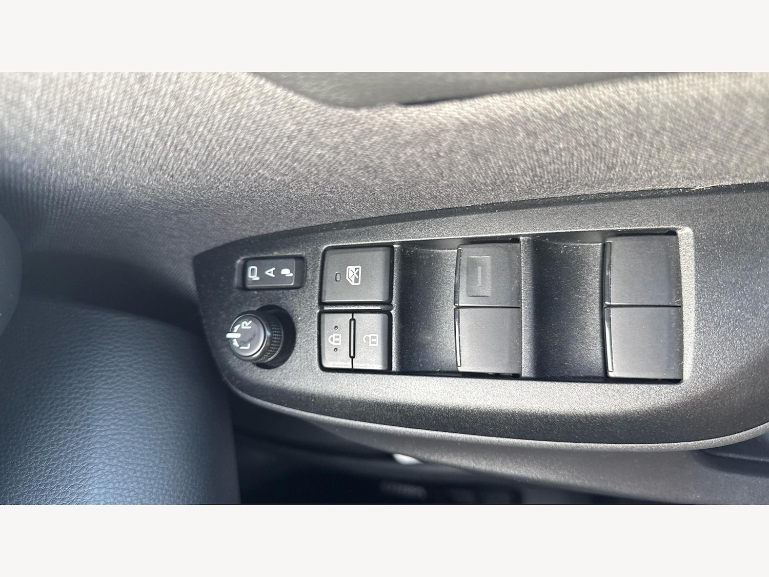 Used Toyota Yaris 2023 for sale - 76597096: Photo 26