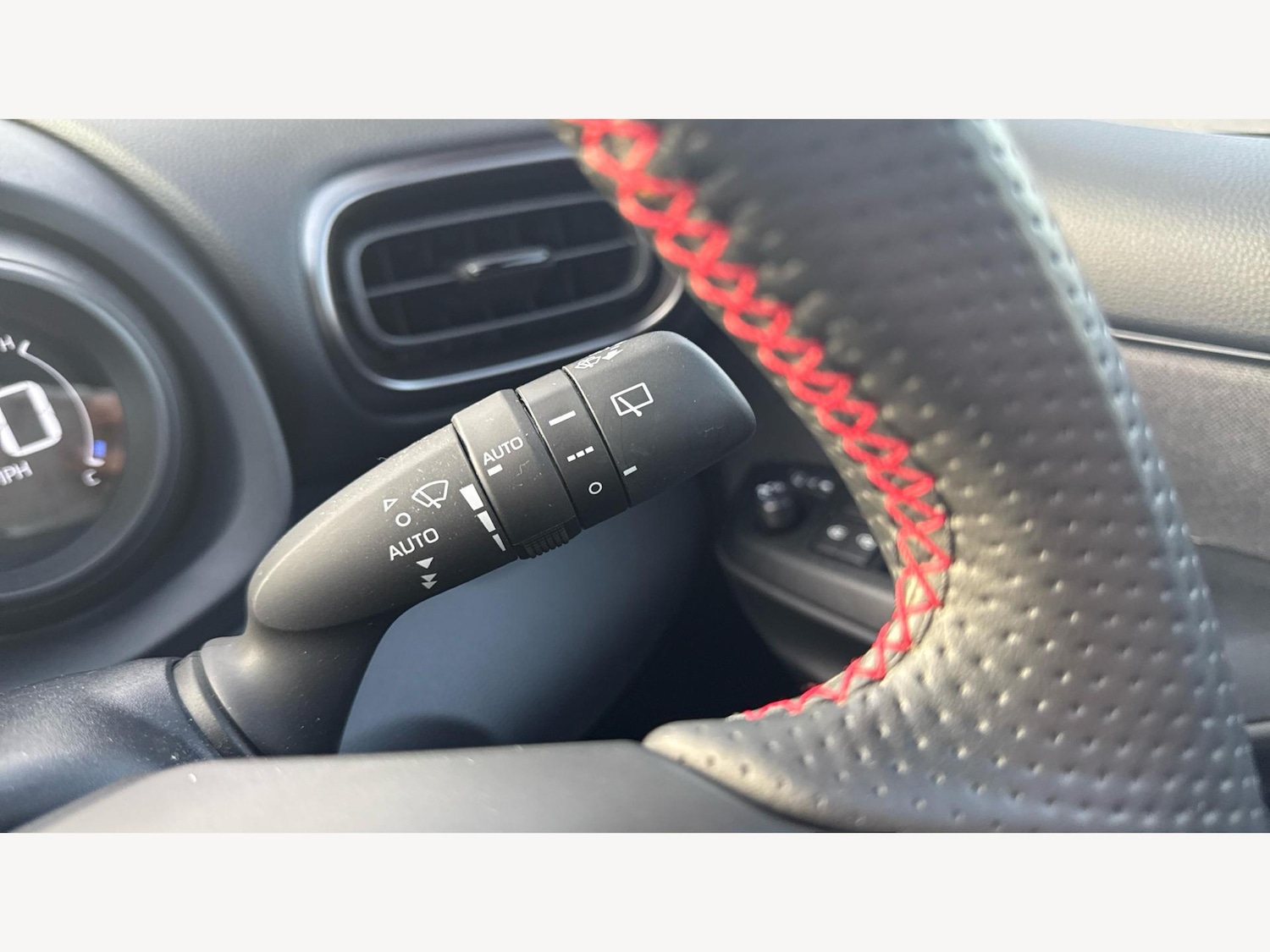 Used Toyota Yaris 2023 for sale - 76597096: Photo 28