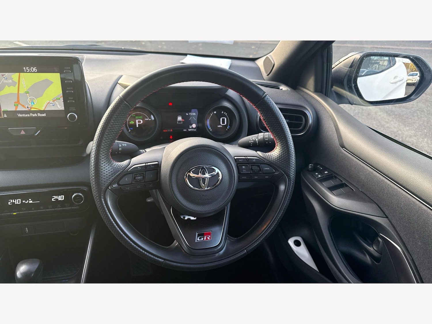 Used Toyota Yaris 2023 for sale - 76597096: Photo 8
