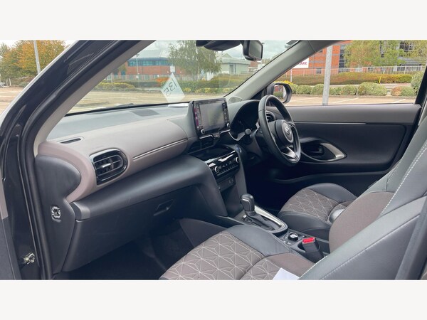 Used Toyota Yaris Cross 2023 for sale - 76109899: Photo 12