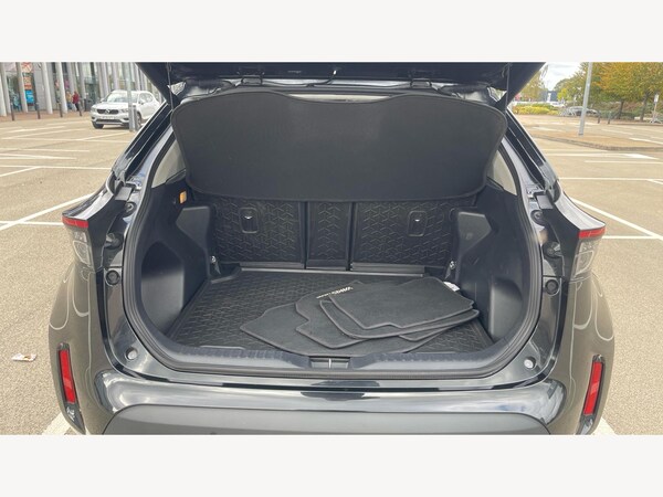 Used Toyota Yaris Cross 2023 for sale - 76109899: Photo 16