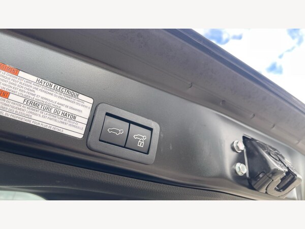 Used Toyota Yaris Cross 2023 for sale - 76109899: Photo 25