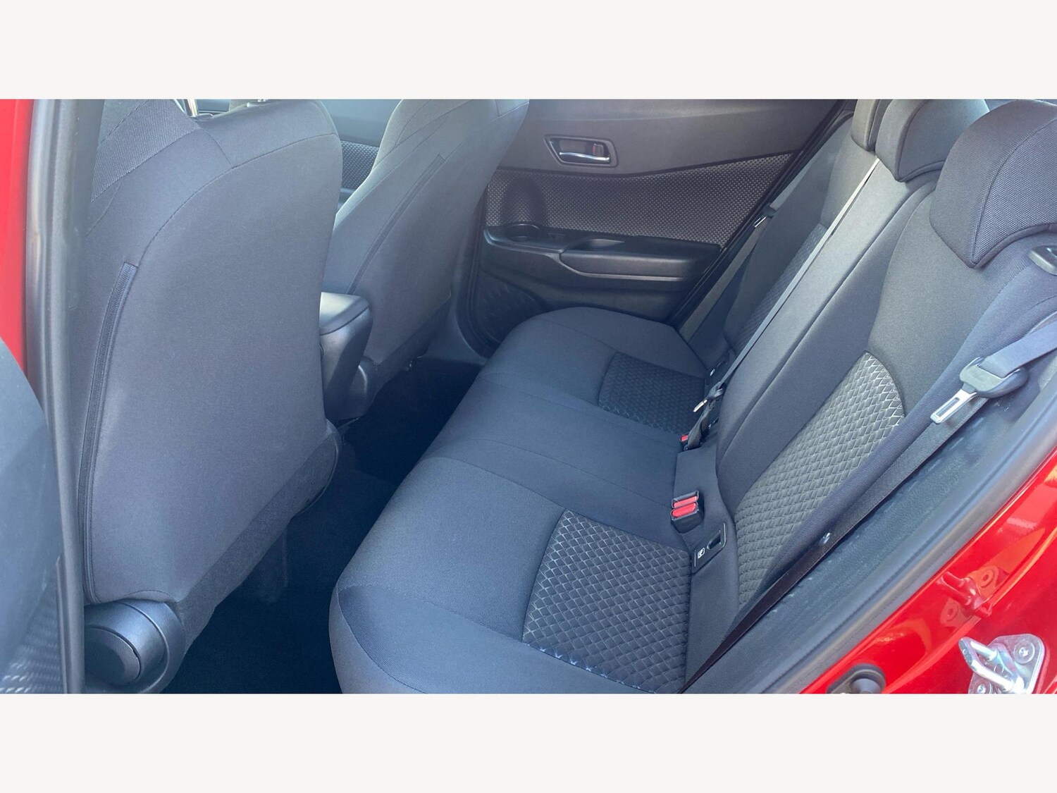 Used Toyota C-HR 2022 for sale - 76671263: Photo 15