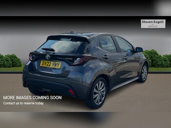 Used Toyota Yaris 2022 for sale - 78099940: Photo