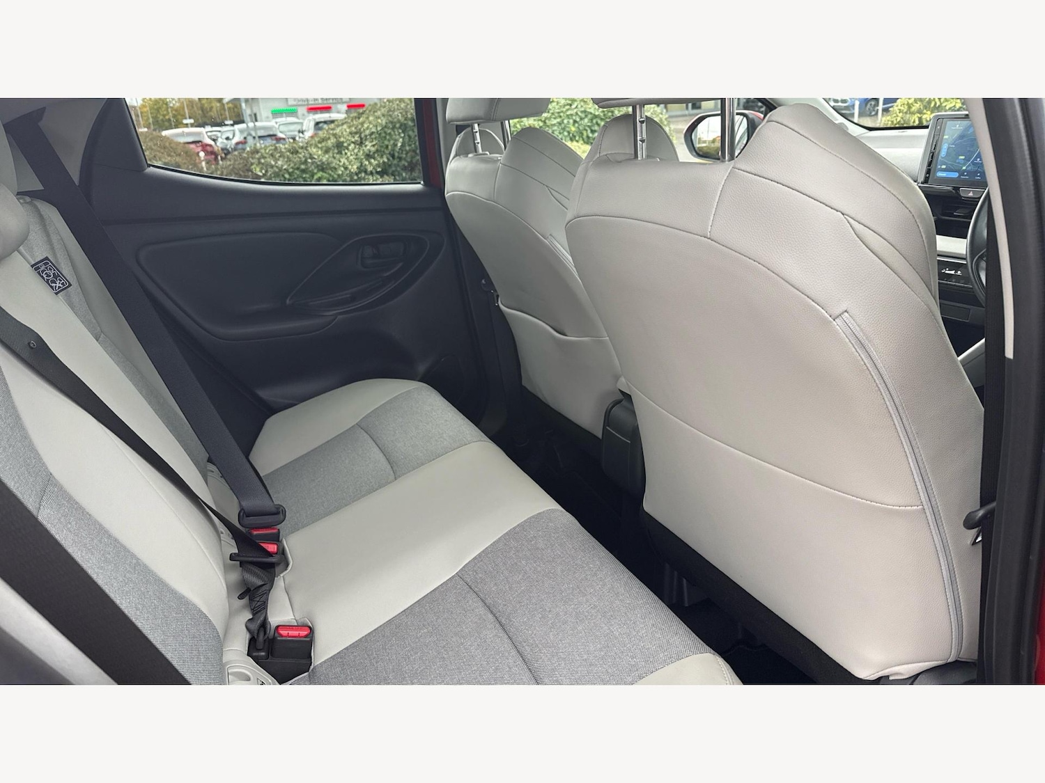 Used Toyota Yaris 2022 for sale - 76423665: Photo 14