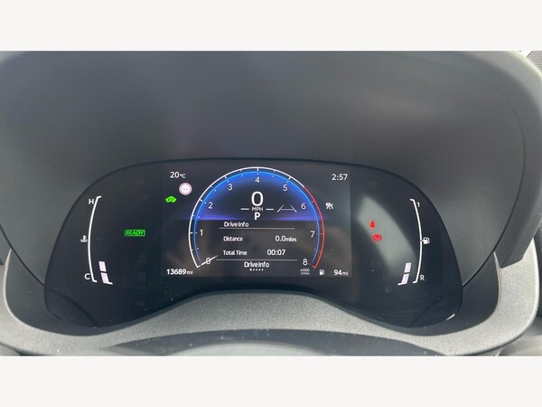 Used Toyota Yaris Cross 2024 for sale - 76166428: Photo 11