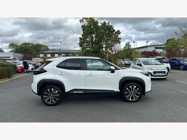 Used Toyota Yaris Cross 2024 for sale - 76166428: Photo 18