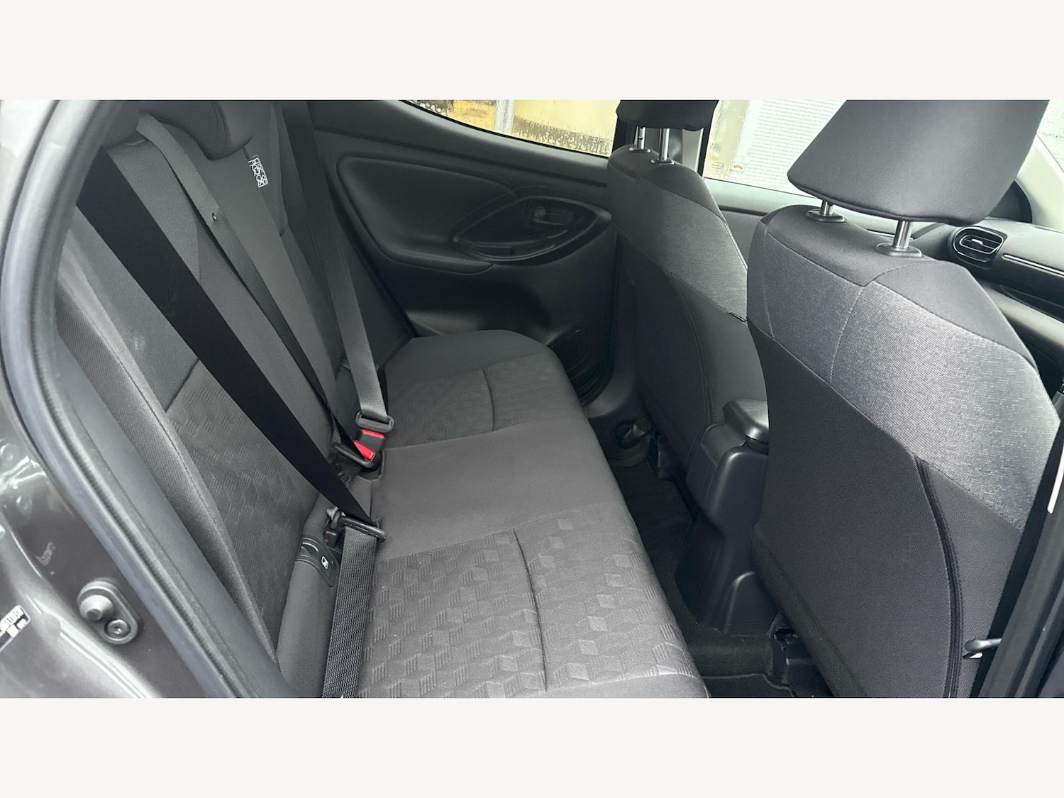 Used Toyota Yaris 2024 for sale - 77550227: Photo 14