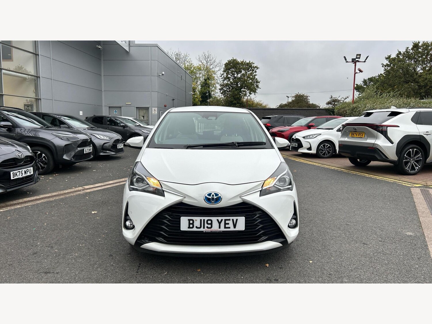 Used Toyota Yaris 2019 for sale - 76259409: Photo 17